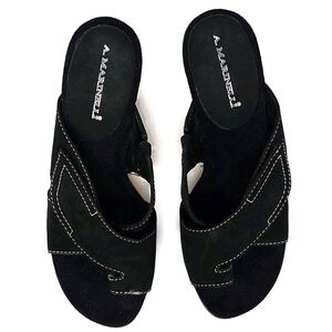 A. Marinelli FREEMAN Suede Heels Size 7.5M